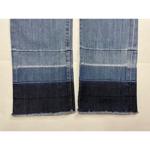 True Religion Jeans Womens 28 Relaxed Straight Distressed Ombre Raw Hem USA Y2K - Picture 2 of 15